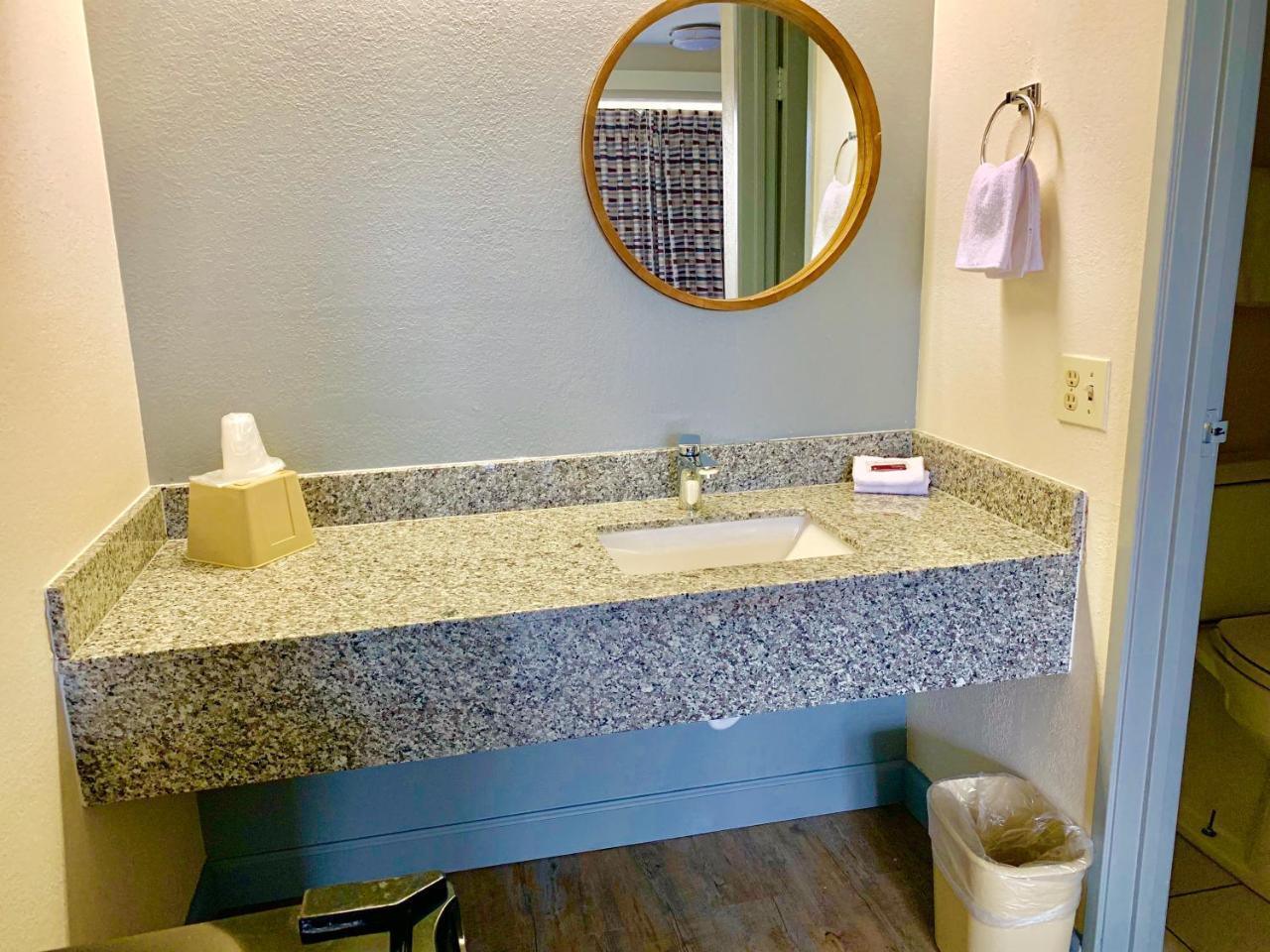 Dallas Love Field Inn Bagian luar foto